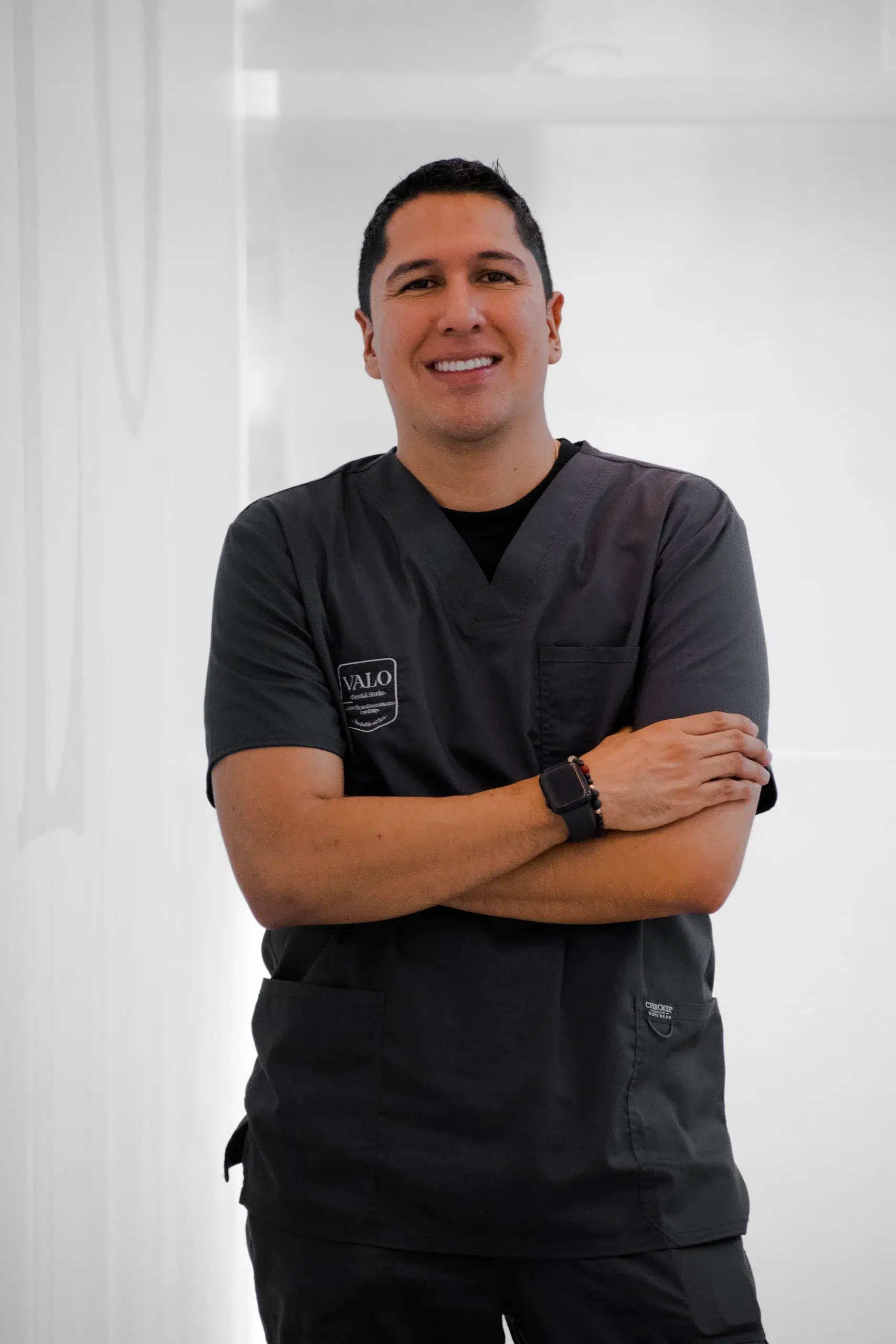 Dr. Julian Vasquez